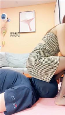 qbir0uphypt.jpg