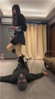 lwj4k1msmp2.jpg