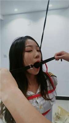 vtslf1ltigy.jpg