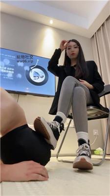 il25hol1l12.jpg