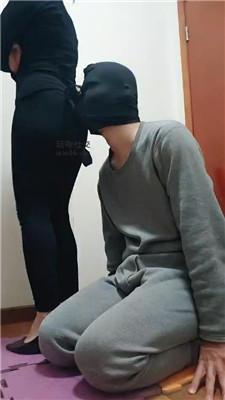 2cn2bqi1vkl.jpg
