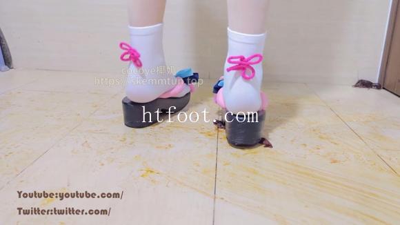 120516gz5cwnqgg13mnums.jpg