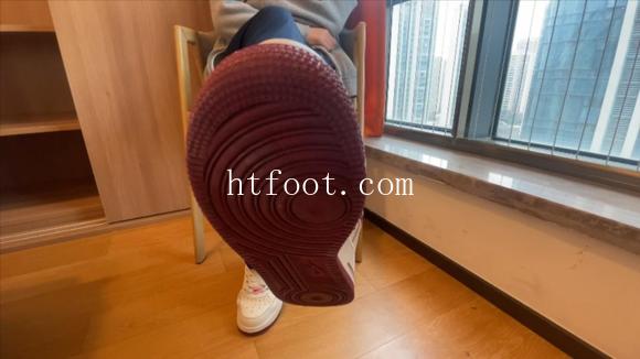 084404na8mbaff8ml27572.jpg