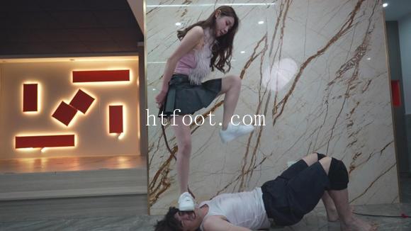 082430pni9vj65iuyime0u.jpg