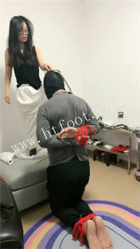 001824us0hhy5d599keb92.jpg