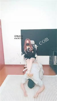 104637ldzhu6tfqhuurumr.jpg