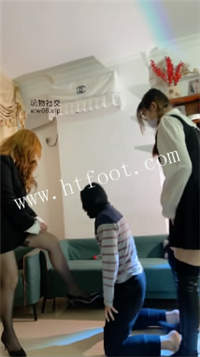 095631uk55c57yqk5c7kjy.jpg