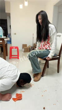 112155vh00q245p385hh7t.jpg