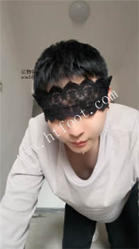 233521yd77ntnn9locti7r.jpg