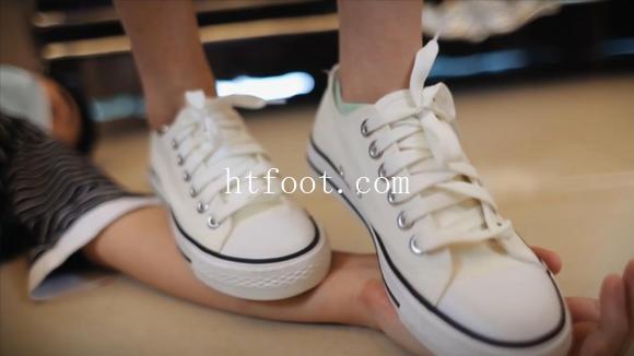 130635p18ssjw817jtg88b.jpg
