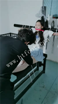 025136qutb73atq996xt69.jpg