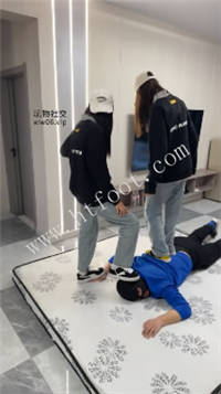 030114kggghxhcf99yjjhj.jpg