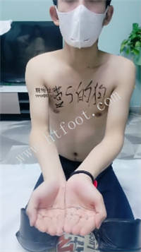 031146b5n8qu1q80m86dum.jpg