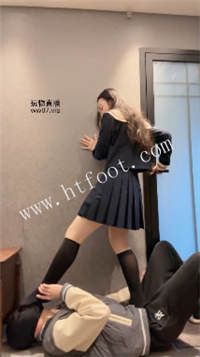 014018z8m7qititxelhz8l.jpg