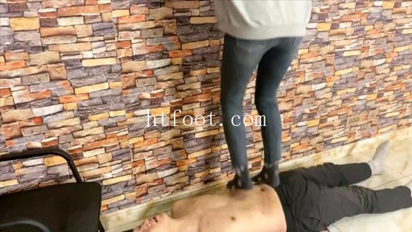 174239vg4s47tsv7hth4hr.jpg