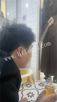 022120deu6uhk8t16m86me.jpg