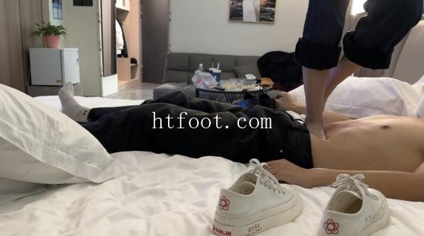 120509p84a2bm4jba3wp80.jpeg