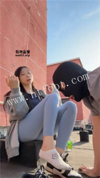 022954mf12s2v1so1oyscx.jpg