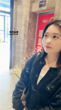 042555irq9q9bhu98hqcz9.jpg