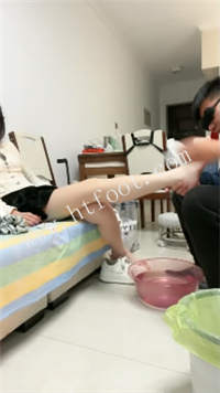 042923portc3tpt6llz940.jpg