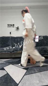 024420v4ard3fua575n45f.jpg