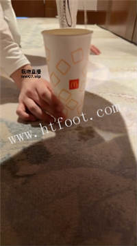 025922eep44t77mynnoa07.jpg