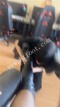 012402pfhd1oxhpf1b4kdb.jpg