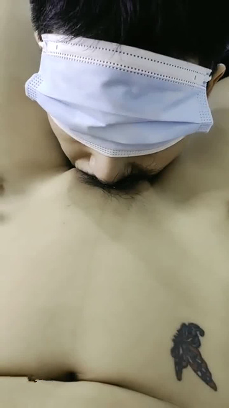 074233mkku93x3uokrr7f1.jpg