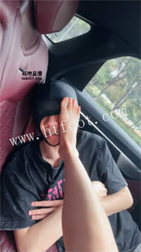 003411auk0vwu8001rr88a.jpg