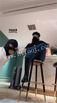 003649f0zjmfocfszaa1jv.jpg