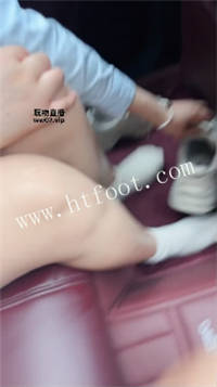 004426gc073bbv8ub3z4t9.jpg