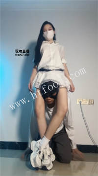 040238bbn9qd0n6siiiqrc.jpg