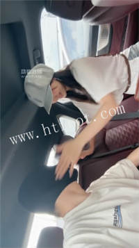 104030js4ks3po4zuususs.jpg
