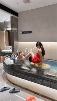 104302rrb7qtbkntx9bu7t.jpg