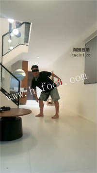 104351lw2d8a4am48972zw.jpg