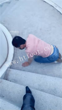 132923g0f9jp0j0soddo1f.jpg