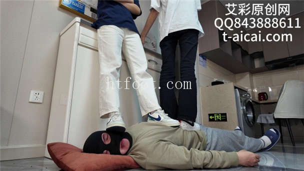 124949pg222tw9h3tkpwak.jpg