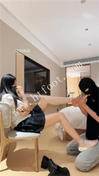 151455qyu7vi1a1rmre7r2.jpg