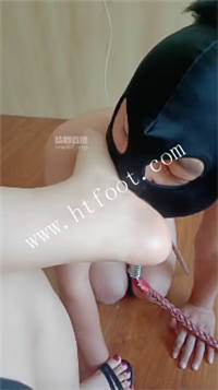174640tttsrqqnq0n20skn.jpg