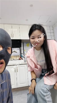 180435nrsede4y0g0ni44m.jpg