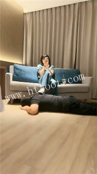 033609cc05gra1agh5nko1.jpg