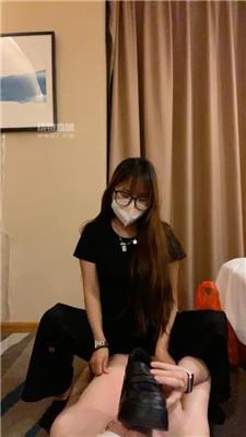 dwui3s4qq2q.jpg