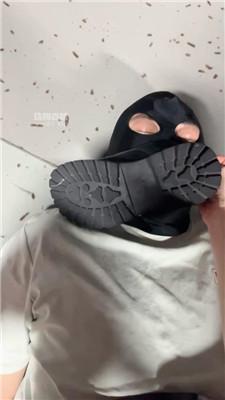 ybp14xksk0r.jpg