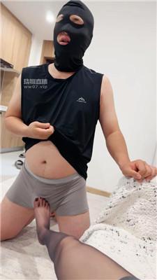 oinlm3r2rge.jpg
