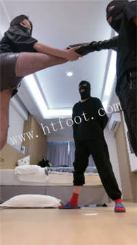 033537ko08r5uf59058ruu.jpg