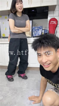 050105xc3x3gbw826v3gvx.jpg