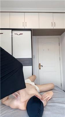 ajqeql00b1m.jpg
