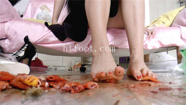 095545rz984u8i3ffguilf.jpg