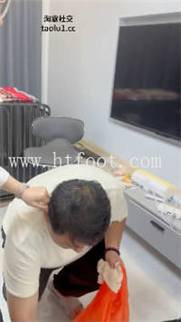 031003u6hfe9u566w1f6qf.jpg