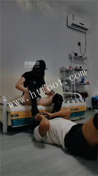 052840yempzaneuk11y27m.jpg